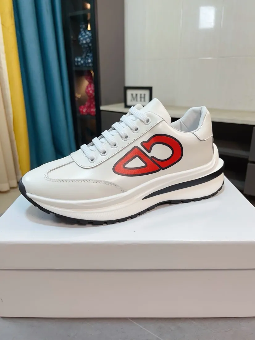 Ex-factory price 400🌹🌹【Dior】Best-selling model, world premiere on official website🔝High-end brand of men's shoes, latest series on official website: The upper is made of imported cowhide with specially designed fabrics➕Mesh breathable lining. Make walking more convenient and comfortable! Compared with the official quality, Midea’s 1:1 replica. Create a fashionable personality to set off your uniqueness! A must-have for trendy men! Classic style. Men's sizes: 38-44.